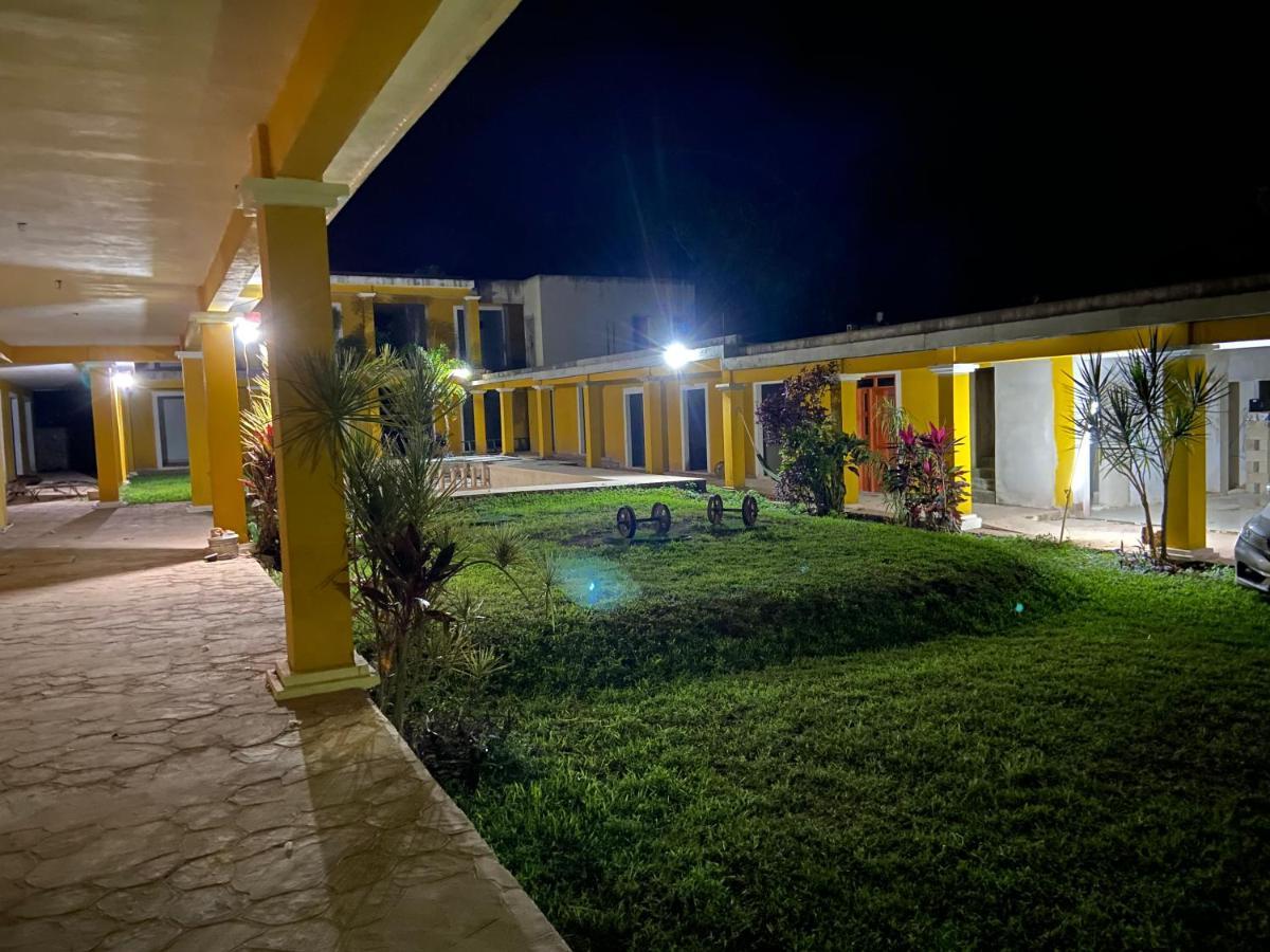 Casa Coronado Izamal Exteriör bild